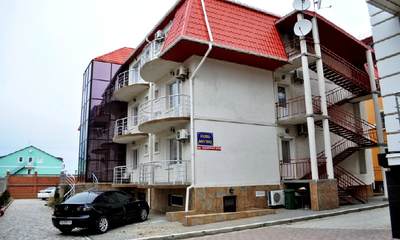 Отель Камилла