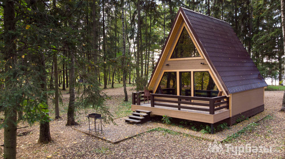 А-фрейм с панорамными окнами