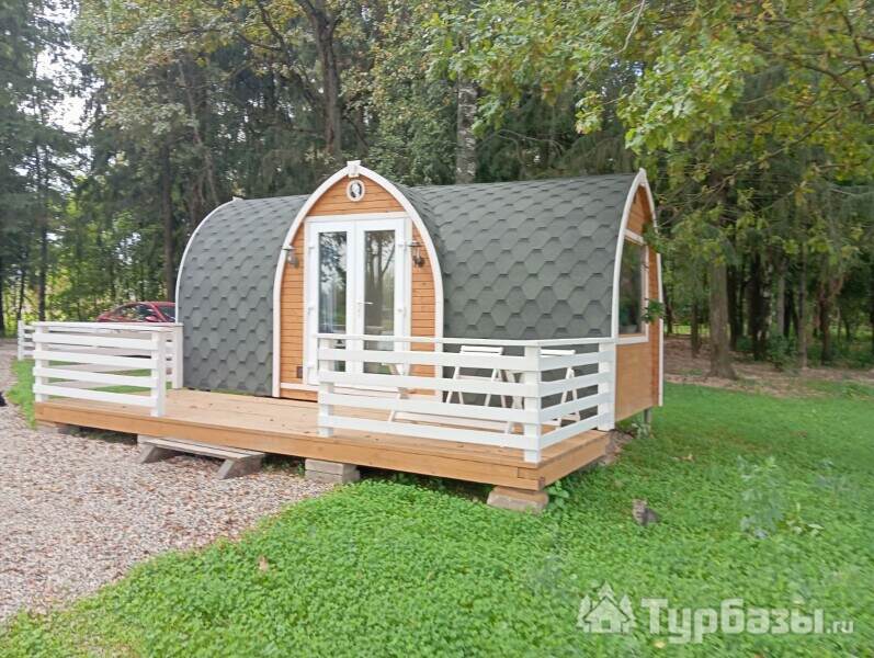 Домик на берегу