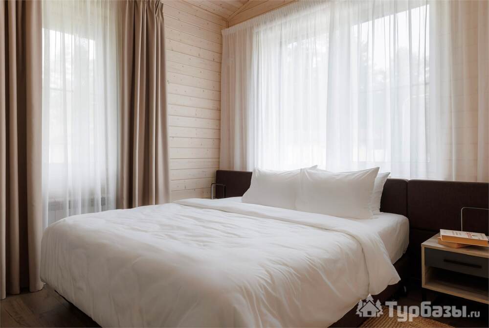 Одноэтажный коттедж с дровяным камином и личной зоной BBQ