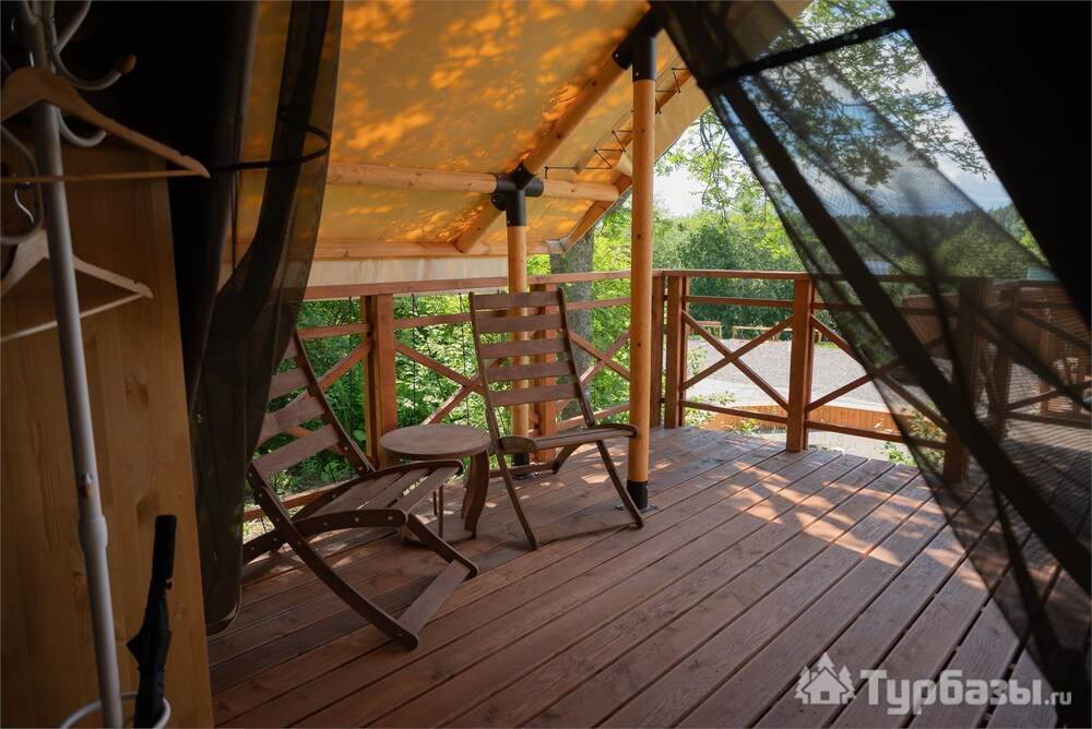 Шале с террасой