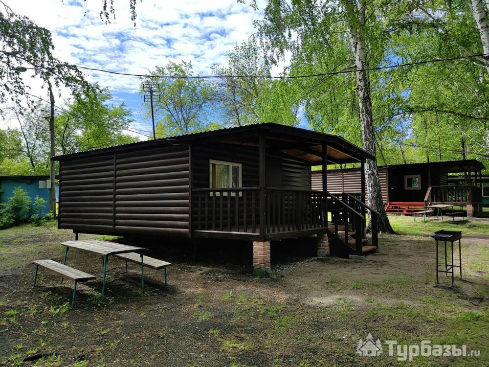 Летний 4-х местный домик "Комфорт" 1Б-6Б